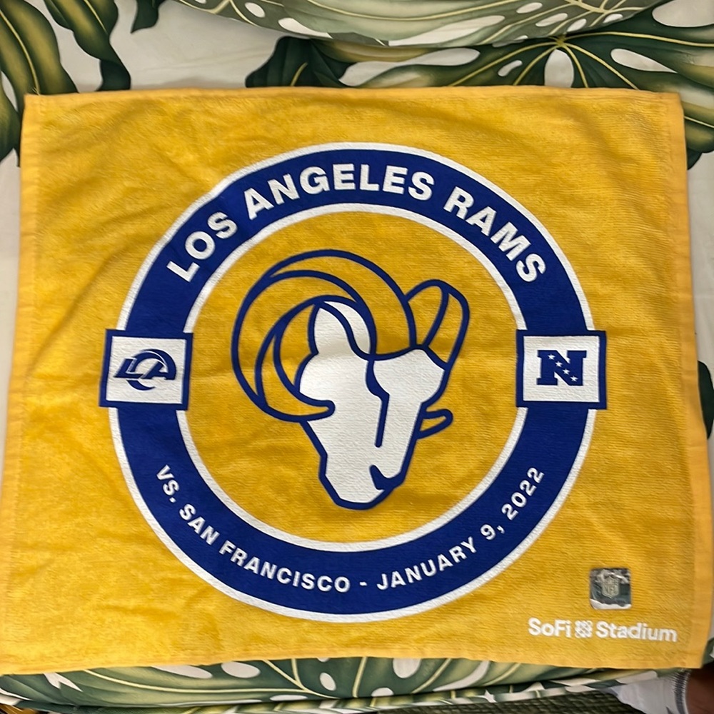 NFL Rams Sport Towel